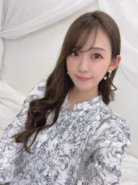 日本車模介紹，25歲才成為賽車模特的中村比菜