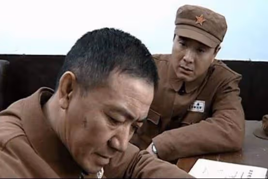 真正委屈的人,不是被評為少將的李雲龍,而是他的好兄弟丁偉