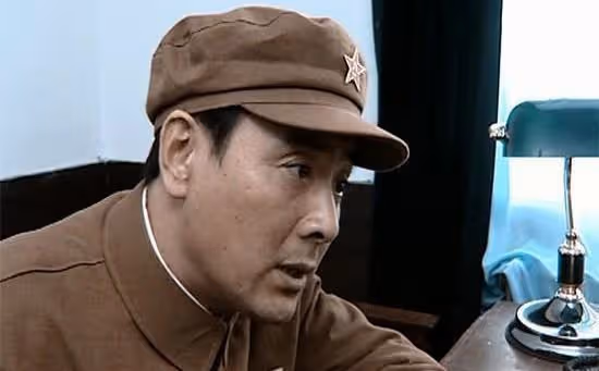 真正委屈的人,不是被評為少將的李雲龍,而是他的好兄弟丁偉