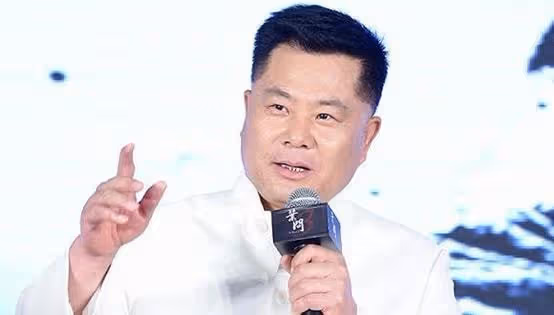 紅通大佬施建祥:坑騙國人159億,逃往美國仍作惡,不料翻了車