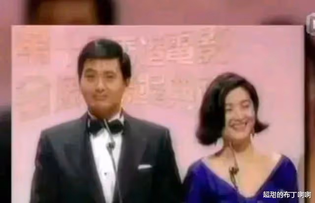 林青霞打開信封后臉色大變，她想這下可把劉嘉玲坑苦了