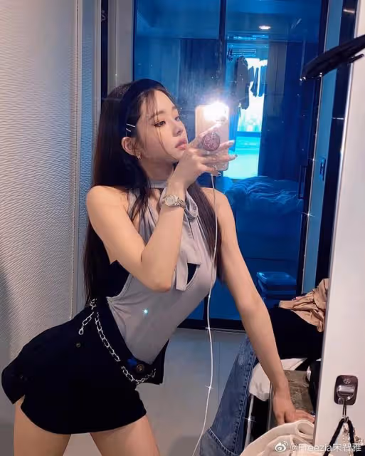 向全世界安利最近火爆各大平台的韓國小姐姐宋智雅freezia