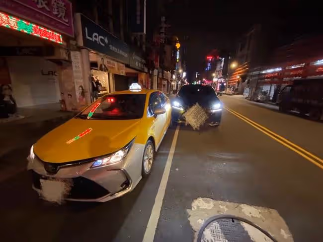 54歲相聲演員第5次酒駕被捕!深夜撞車驚險畫面曝光,遭眾星怒批