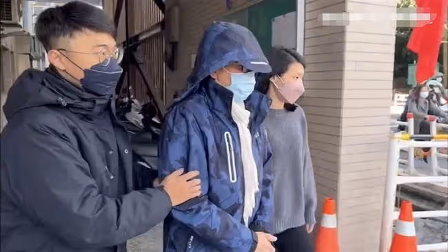 54歲相聲演員第5次酒駕被捕!深夜撞車驚險畫面曝光,遭眾星怒批