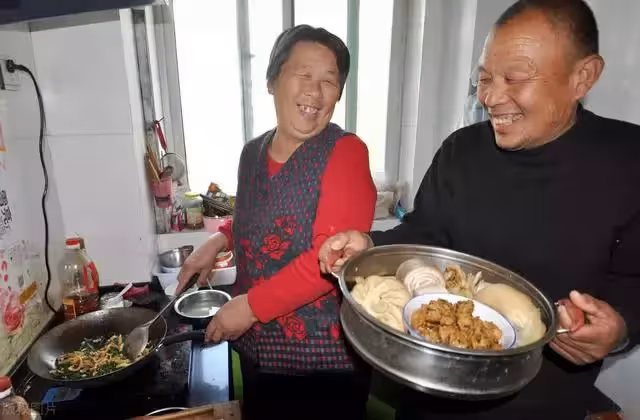 鳳凰男老公:你容不下我父母和侄子,那我們就離婚