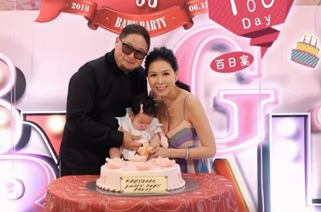 恭喜!TVB前女星喪夫三個月迎來新戀情,與新歡男友當街親吻