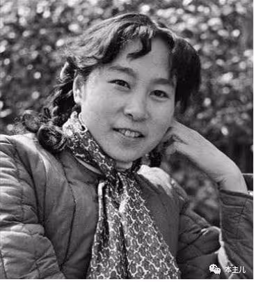 「國民母親」奚美娟:39歲產子,遭前夫劈腿,獨自撫養兒子27年