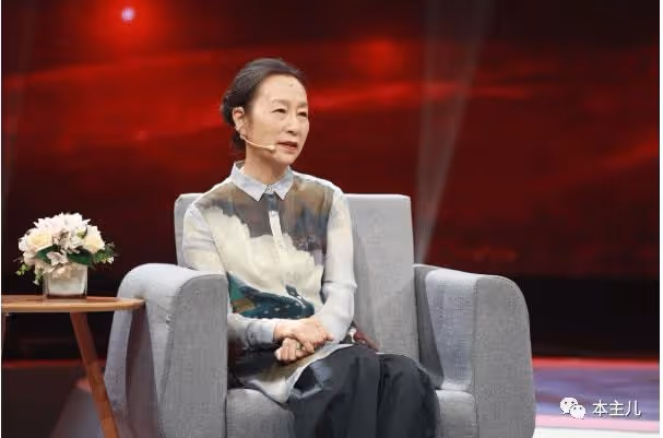 「國民母親」奚美娟:39歲產子,遭前夫劈腿,獨自撫養兒子27年