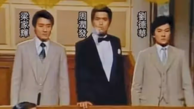 63歲梁家輝近況曝光,胡茬花白低調吃甜品,屈膝與小孩合影超貼心