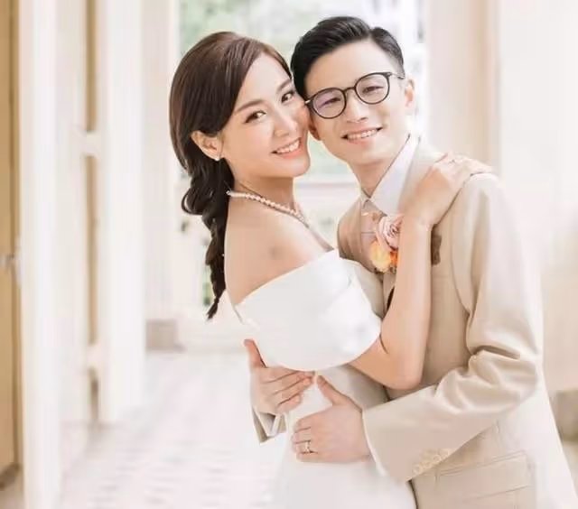 生活富貴!TVB女神小花窗台前大秀美腿,窗外壯觀山景也盡收眼底