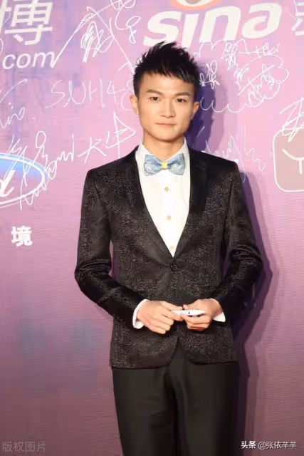 周深：被罵「不男不女」背後的「秘密」與辛酸