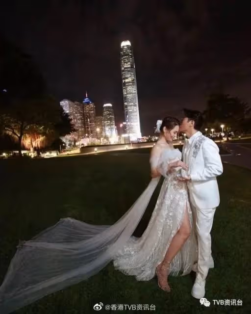 眼神有愛!TVB熒幕情侶夜景婚照曝光