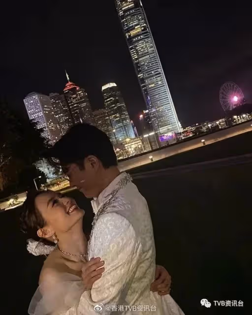 眼神有愛!TVB熒幕情侶夜景婚照曝光