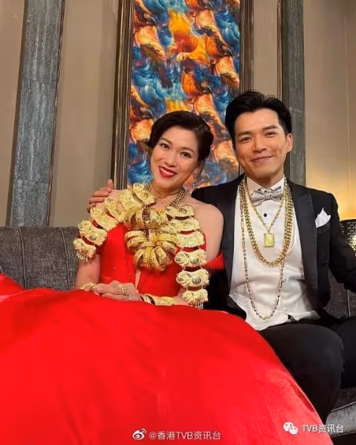 眼神有愛!TVB熒幕情侶夜景婚照曝光