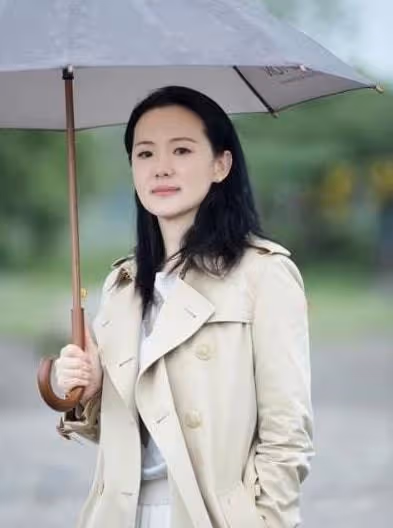 陪陳道明8年不求名分,擁有2億身家,轉身嫁給王菲初戀成人生贏家