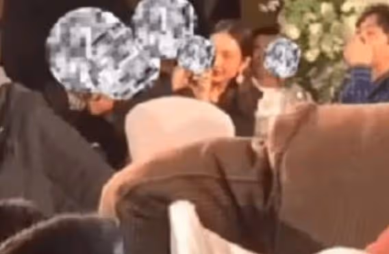王鷗攜何九華出席妹妹婚禮,身材走樣發福嚴重,被網友質疑懷孕