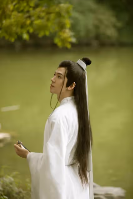 娛記說:王力宏連累薛之謙?王一博拒絕宋軼?仝卓復出?白宇進入中生圈?