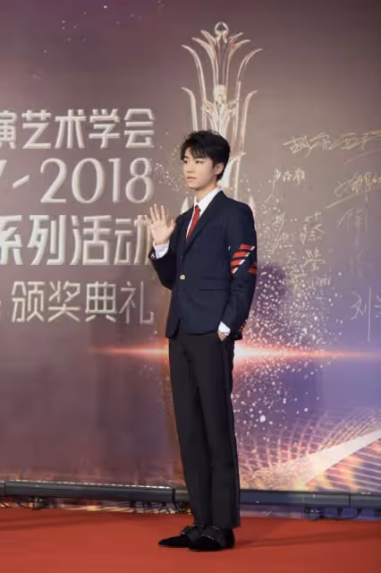 王俊凱掉出第一梯隊,一年沒戲沒出歌?目前想要接觸正午陽光劇本
