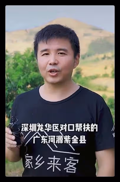 47歲男星又下鄉助農，查看幫扶成果探望留守老人，已堅持6年獲贊