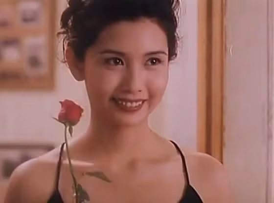 "性感女神"邱淑貞：被王晶獨寵9年，為何轉身嫁給了富商沈嘉偉？