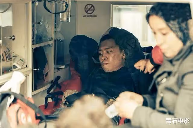 得腎結石、包保鮮膜演跳海戲差點溺亡,「戲瘋子」張譯到底圖啥?