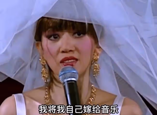 刪掉梅艷芳和劉德華的情侶戲,搶走對方主題曲,到死她都沒被原諒