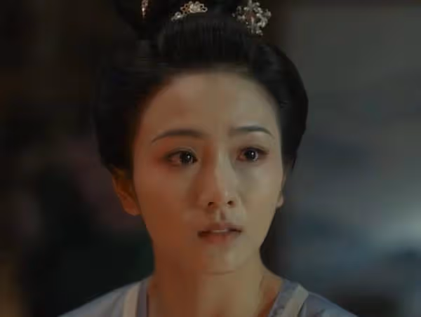《風起洛陽》蔡卓音好美啊,曾經的軍訓女神,如今越來越有氣質了