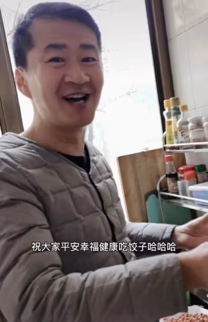 38歲戲骨曝演員耍大牌!拍戲遲到害劇組苦等,事後態度傲慢引不滿