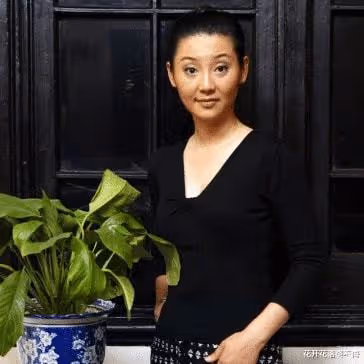 52歲徐帆前任曝光,原來是我們熟悉的演員,難怪馮小剛從不提