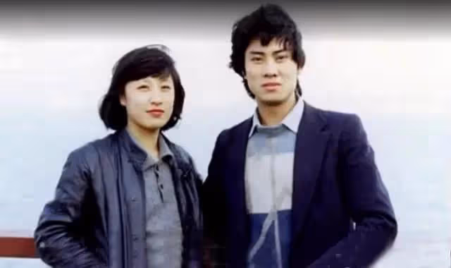 歌手江濤:紅了也不飄,接回改嫁的母親,始終把妻子當成寶