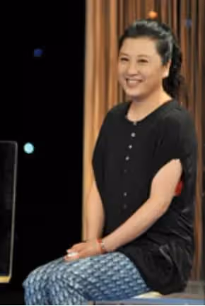 歌手江濤:紅了也不飄,接回改嫁的母親,始終把妻子當成寶