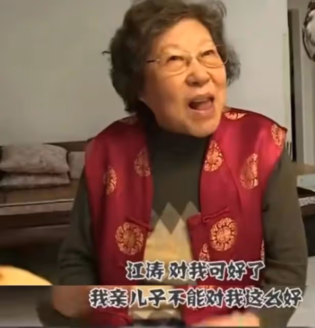 歌手江濤:紅了也不飄,接回改嫁的母親,始終把妻子當成寶