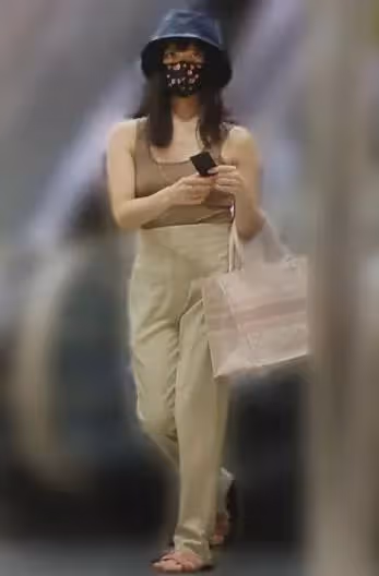 剛生完第一個孩子，她就火速復出了