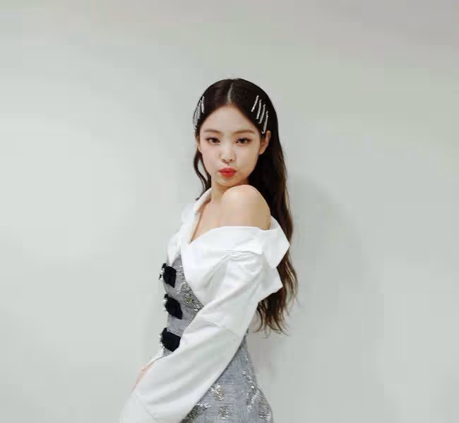 Jisoo僅排第5！YouTube搜尋量最高韓國女星top5，泰妍位列第1！