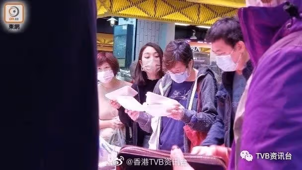 TVB台慶頒獎禮叫三飛︱姜麗文落街市講「姐姐話」穩贏