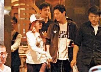 豪門狙擊手?被「太子爺」官宣後,挺著大肚子嫁百億富商?
