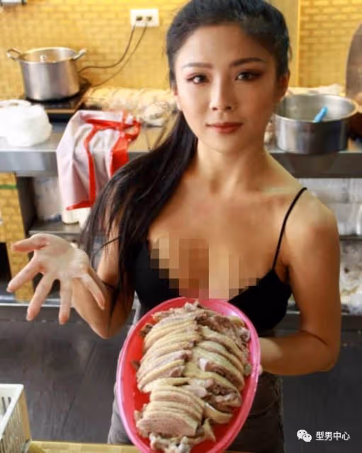 「燒鵝西施」切肉爆紅,這身材,網友看完紛紛留言:想去吃肉...