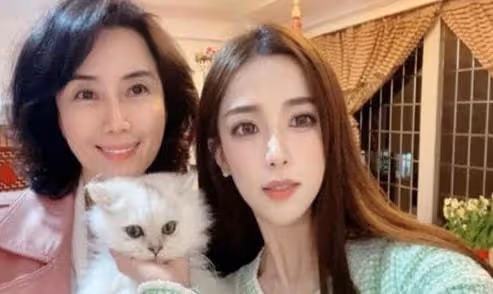 迅猛龍:被譽廈門林志玲，真容曝光顏值大翻車，網友:又一個喬碧蘿