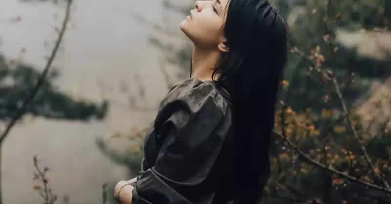 「人未下葬就分錢，你們真無恥」：我親眼見證了親戚的利慾薰心