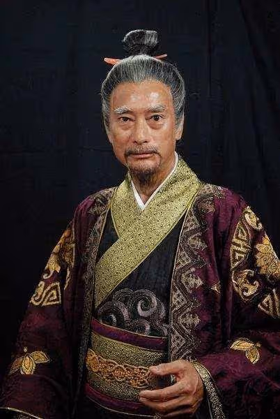 74歲香港老戲骨被曝對不敬業後輩爆粗,曾被譽為「最帥霍元甲」