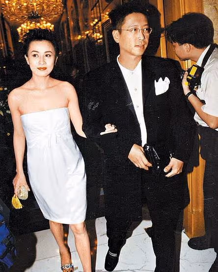 1990年劉嘉玲被3名男子綁架，12年後綁匪泄露了她的裸照