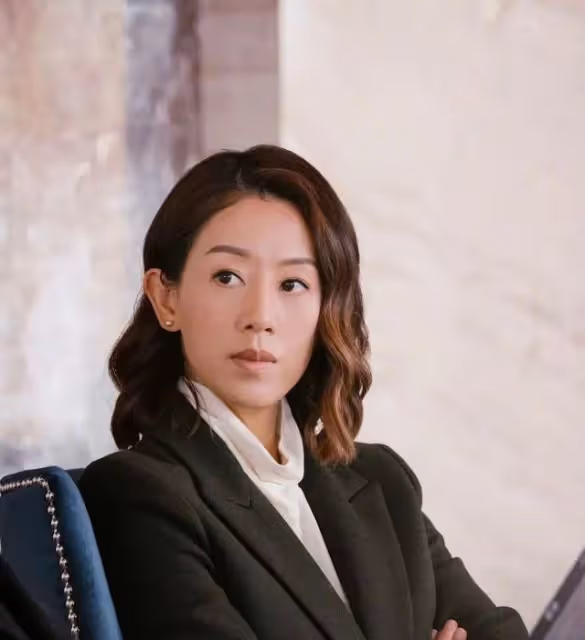 TVB前女星梁靖琪為2歲兒子慶生，明年產二胎，一家三口顏值太高