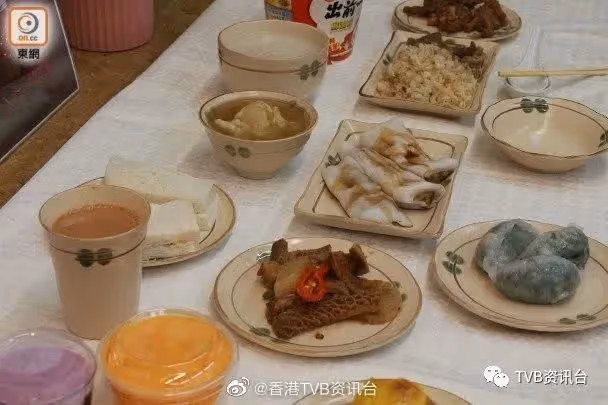 逝世18周年︱梅艷芳死忌 粉絲致祭情不變