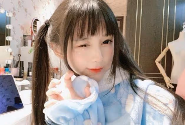 蔡蘿莉：住10億豪宅？人稱某音第一富婆，為何還要靠擦邊走紅？