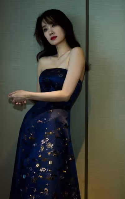 破防了!張小斐淚灑頒獎現場:曾經以為我的夢想不能實現了