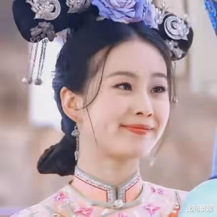 劉詩詩發布會舊照清純小白花,楊冪《仙劍三》舊照又仙又靈