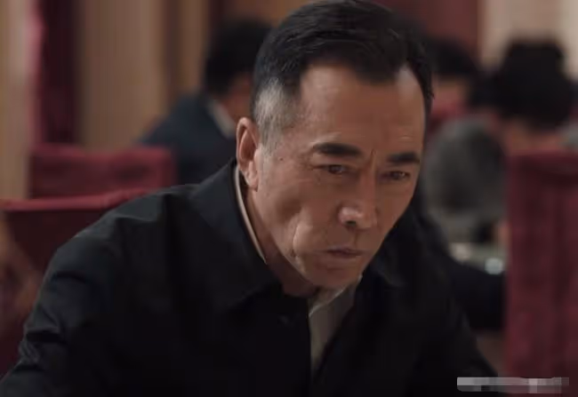 老藝術家罕聚首!66歲石小滿瘦脫相,60歲鄭曉寧紅光滿面激動獻唱