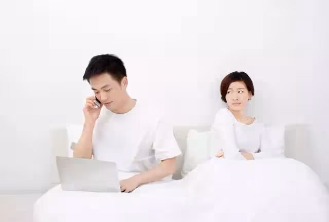 出差回來,房子卻被小舅子霸占,妻子:房給我弟結婚,我:離婚