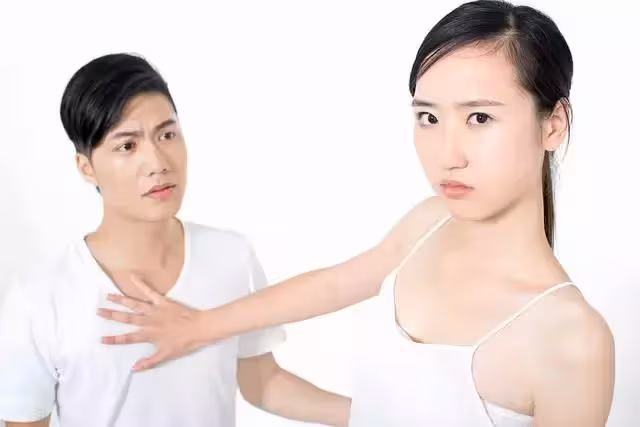 閨蜜未婚生子,我用丈夫手機發1000塊祝賀,回覆:你這算負責任?