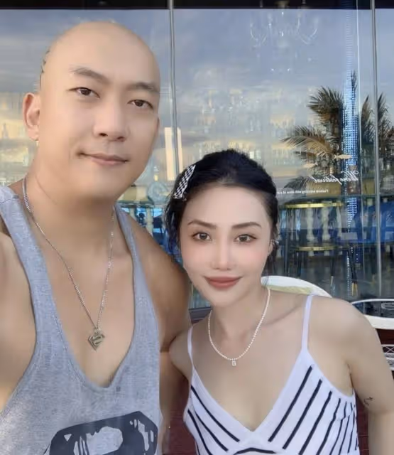 恭喜!TVB著名男星在內地註冊結婚,妻子長相甜美身材豐滿像網紅